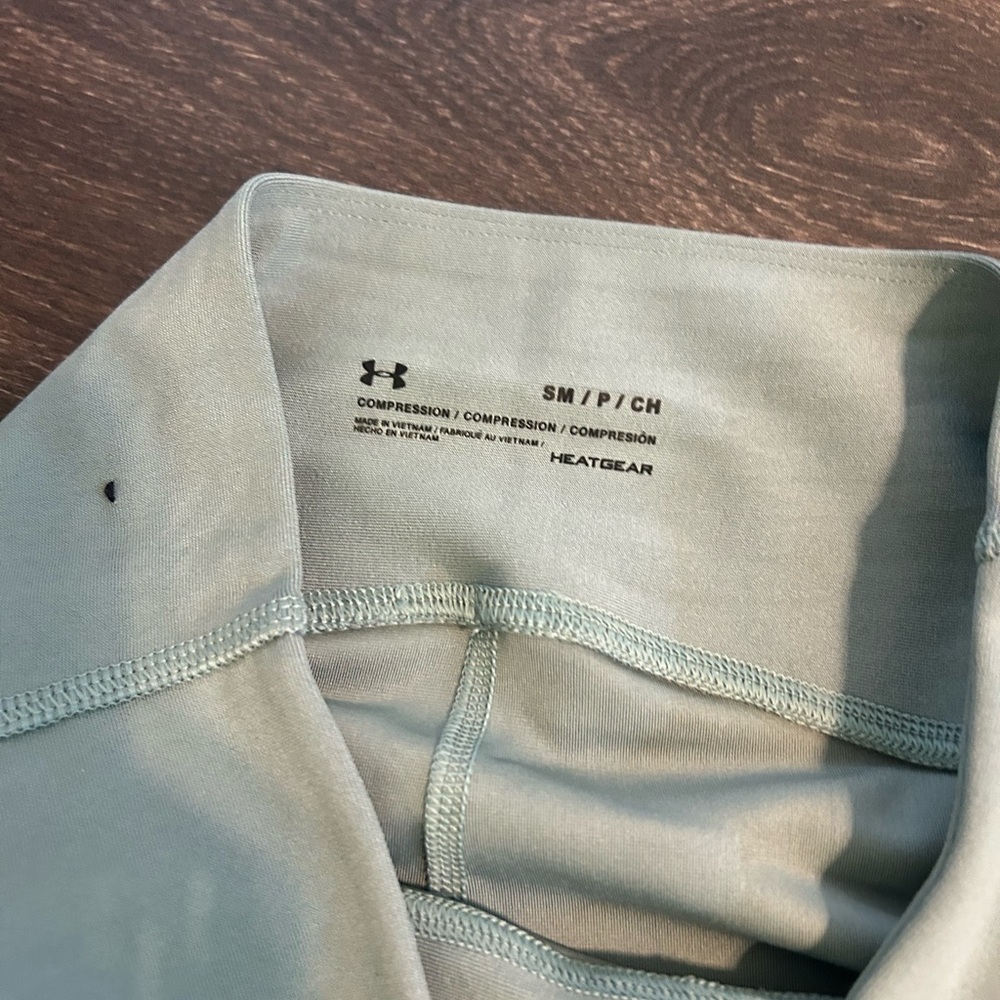 Mint Under Armour leggings - Picture 3 of 3